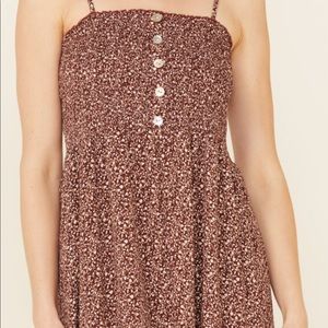 Wild Moss Women’s Rust Ditsy Smocked Bodice Maxi Dress. Size Small